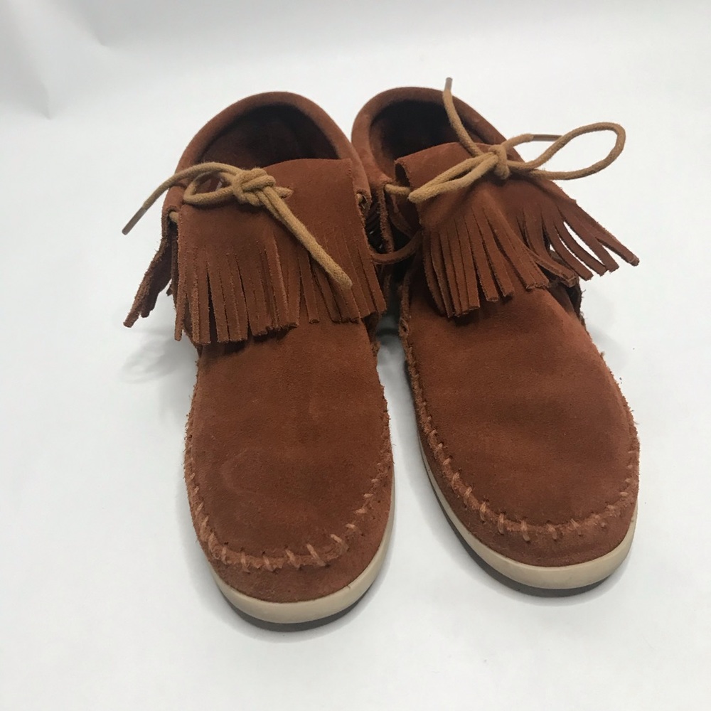Minnetonka fringed booties